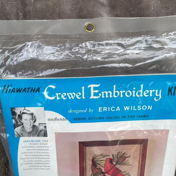 Vintage Crewel Embroidery Kit Red Cardinals Picture NOS Pinecone 1960s Hiawatha - Picture 4 of 12